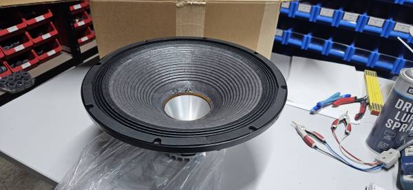 High End Lautsprecher – Chassis RADIAN – BMS – 18 SOUND